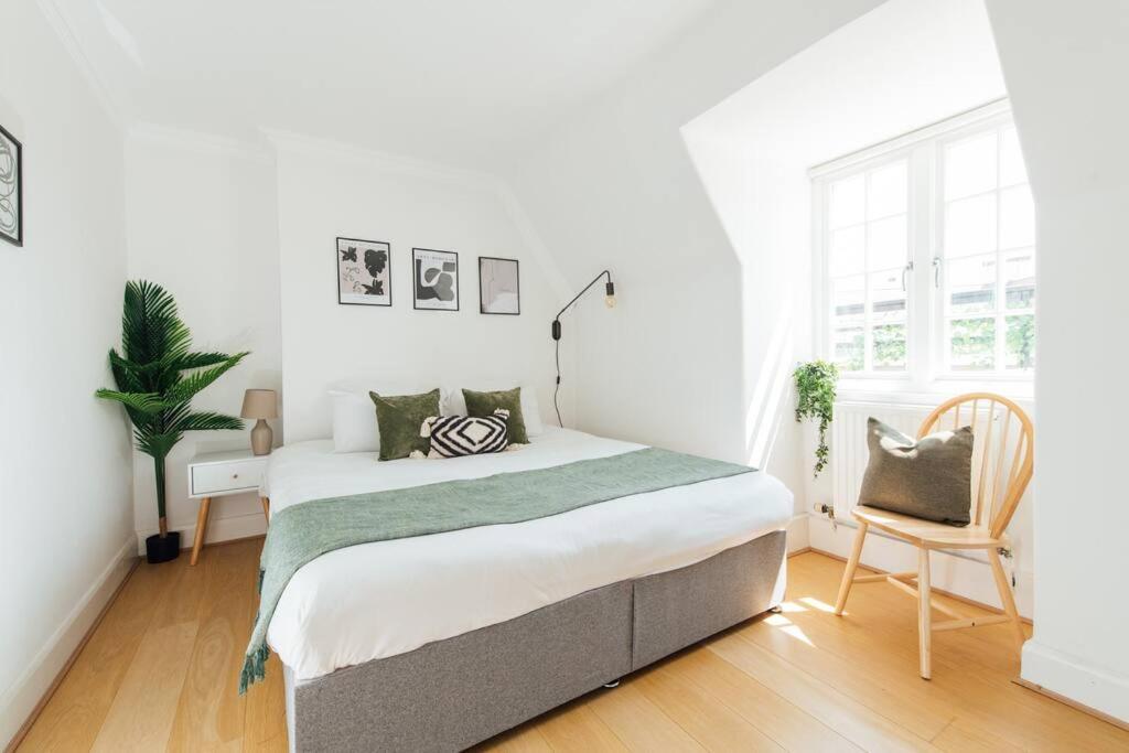 Charming 2 Bedroom Flat In The Heart Of Kings Cross, Лондон Экстерьер фото