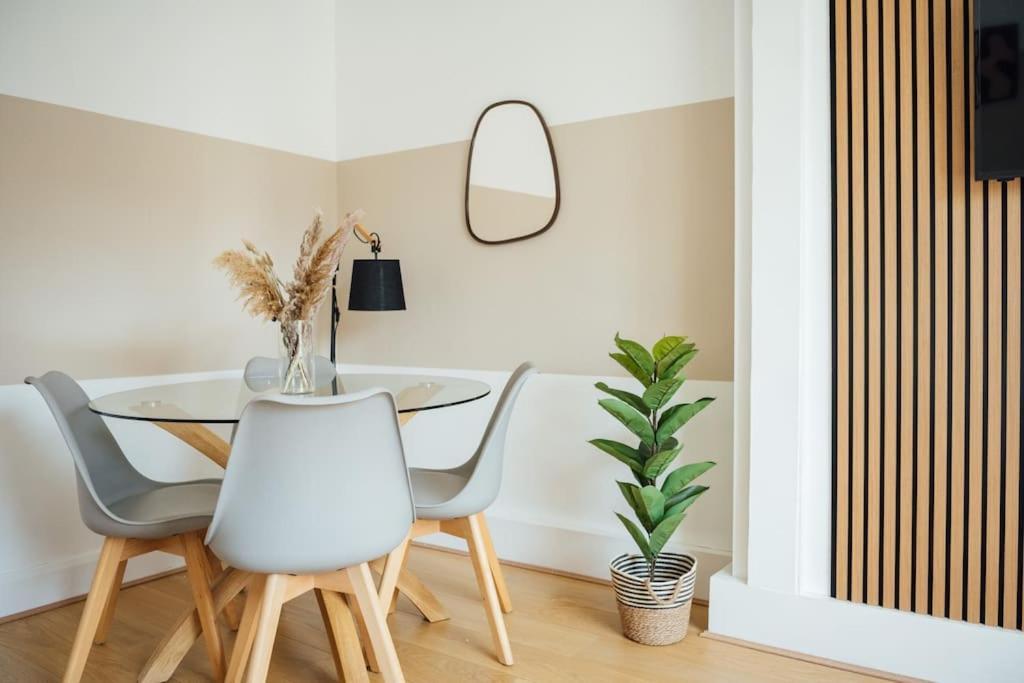 Charming 2 Bedroom Flat In The Heart Of Kings Cross, Лондон Экстерьер фото
