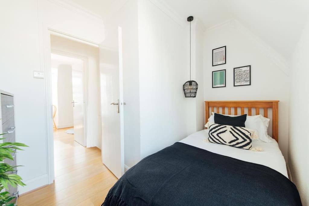 Charming 2 Bedroom Flat In The Heart Of Kings Cross, Лондон Экстерьер фото